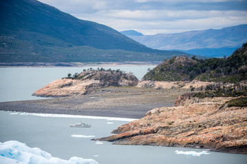 世界上有哪些已经灭绝的动物和濒临灭绝的