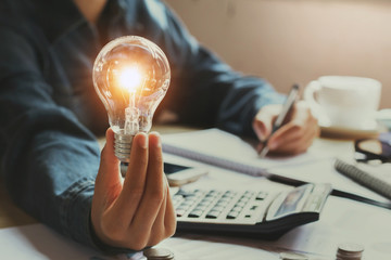 长方形电子闹钟怎么设置