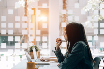 长方形电子闹钟怎么设置