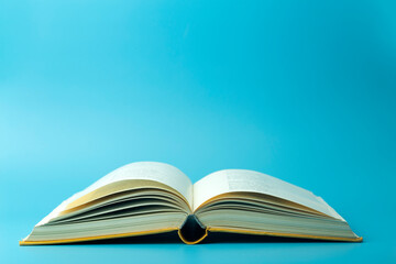 长方形电子闹钟怎么设置