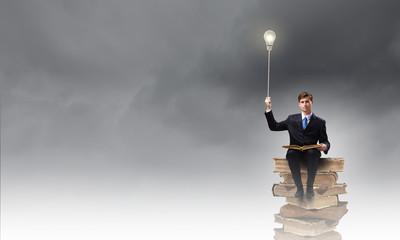 公司高层管理人员岗位职责