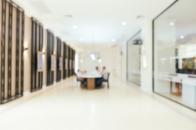 靠劳动成功的名人事例有哪些？